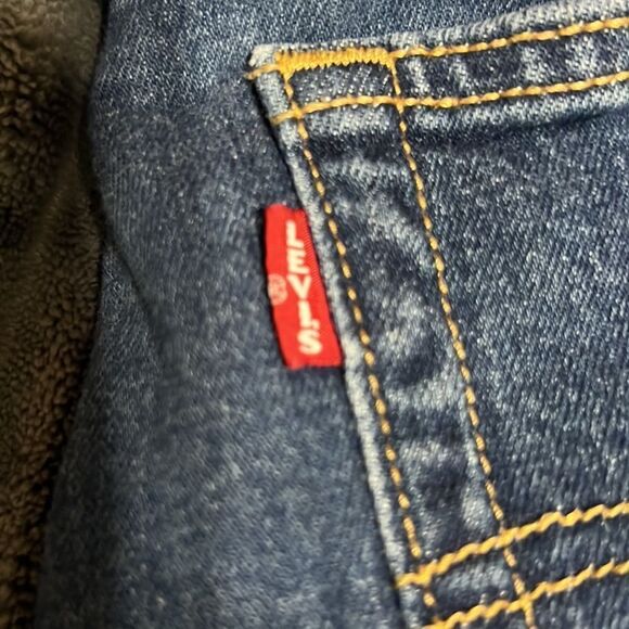 🔥🔥 LEVIS Premium MOM Jeans Sz 31 - “Big E” Tag - Perfect Condition - Picture 3 of 10